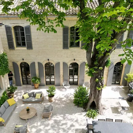 Casa de Férias Uzes-a L'ombre Du Marronnier *