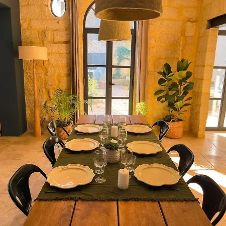 Casa de Férias Uzes-a L'ombre Du Marronnier Uzès