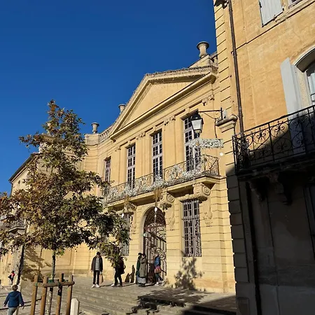 Uzes-a L'ombre Du Marronnier Casa de Férias *