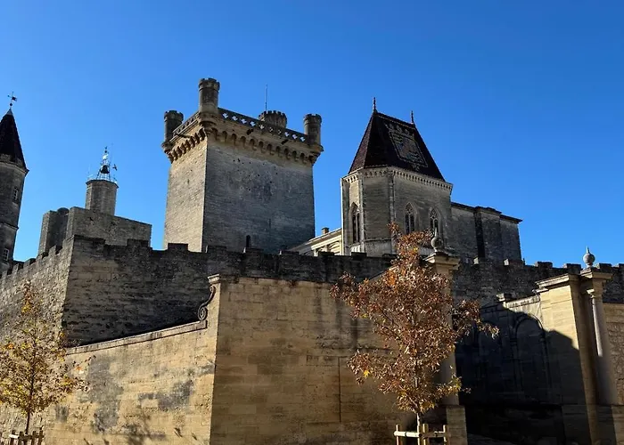 Uzes-a L'ombre Du Marronnier Uzès
